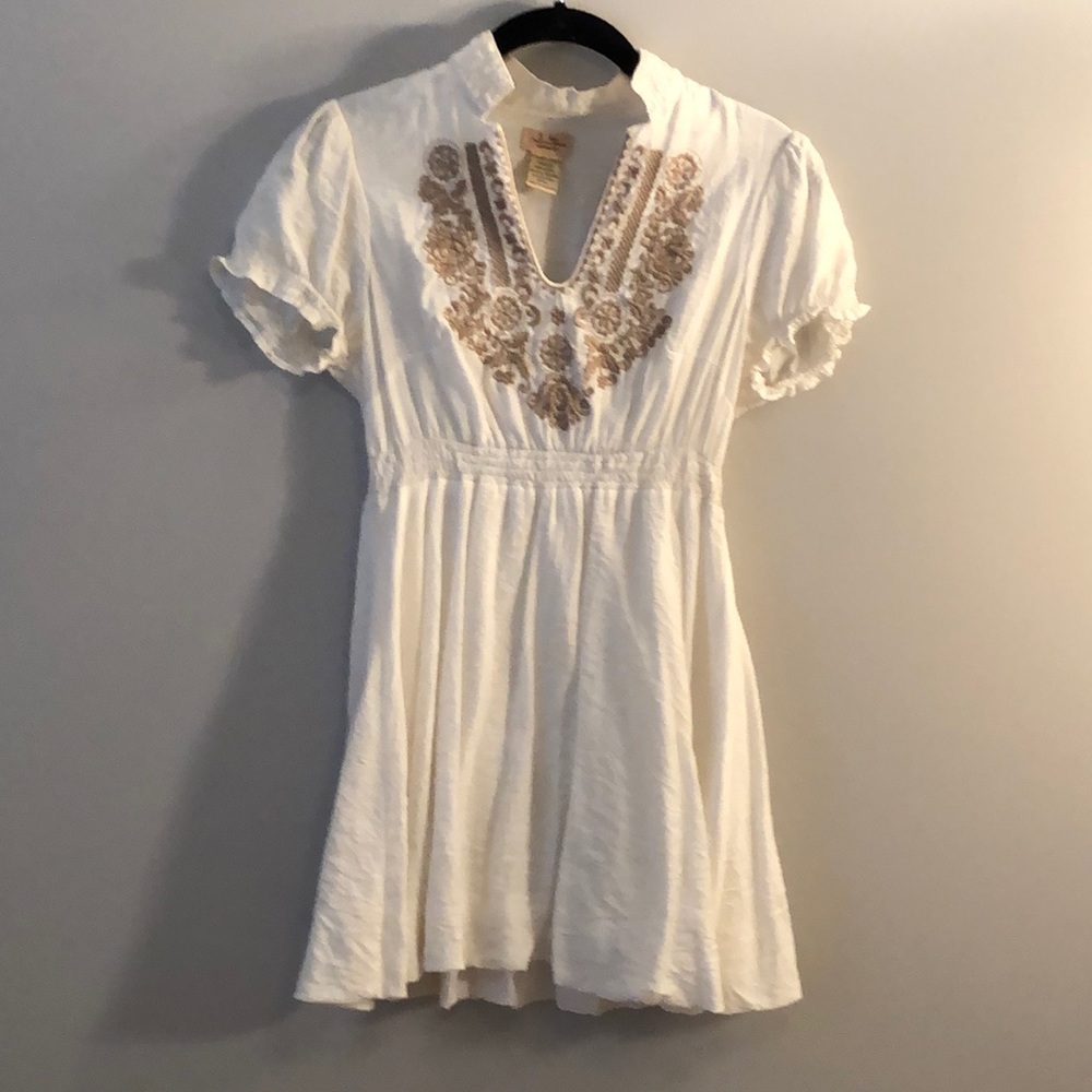 Embroidered tunic top, size small